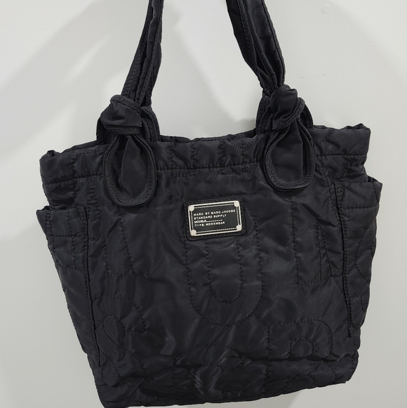 Marc Jacobs Handbags - MARC JACOBS TOTE